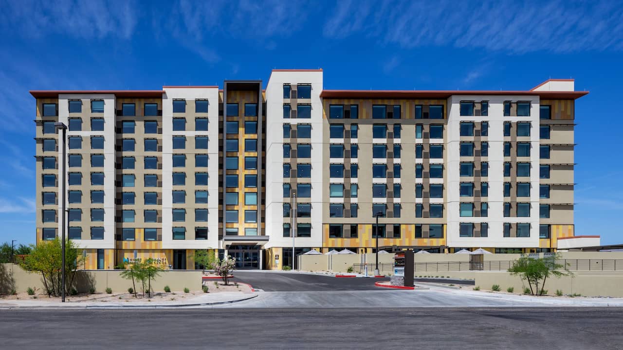 Exterior in day time at Hyatt Place Scottsdale North