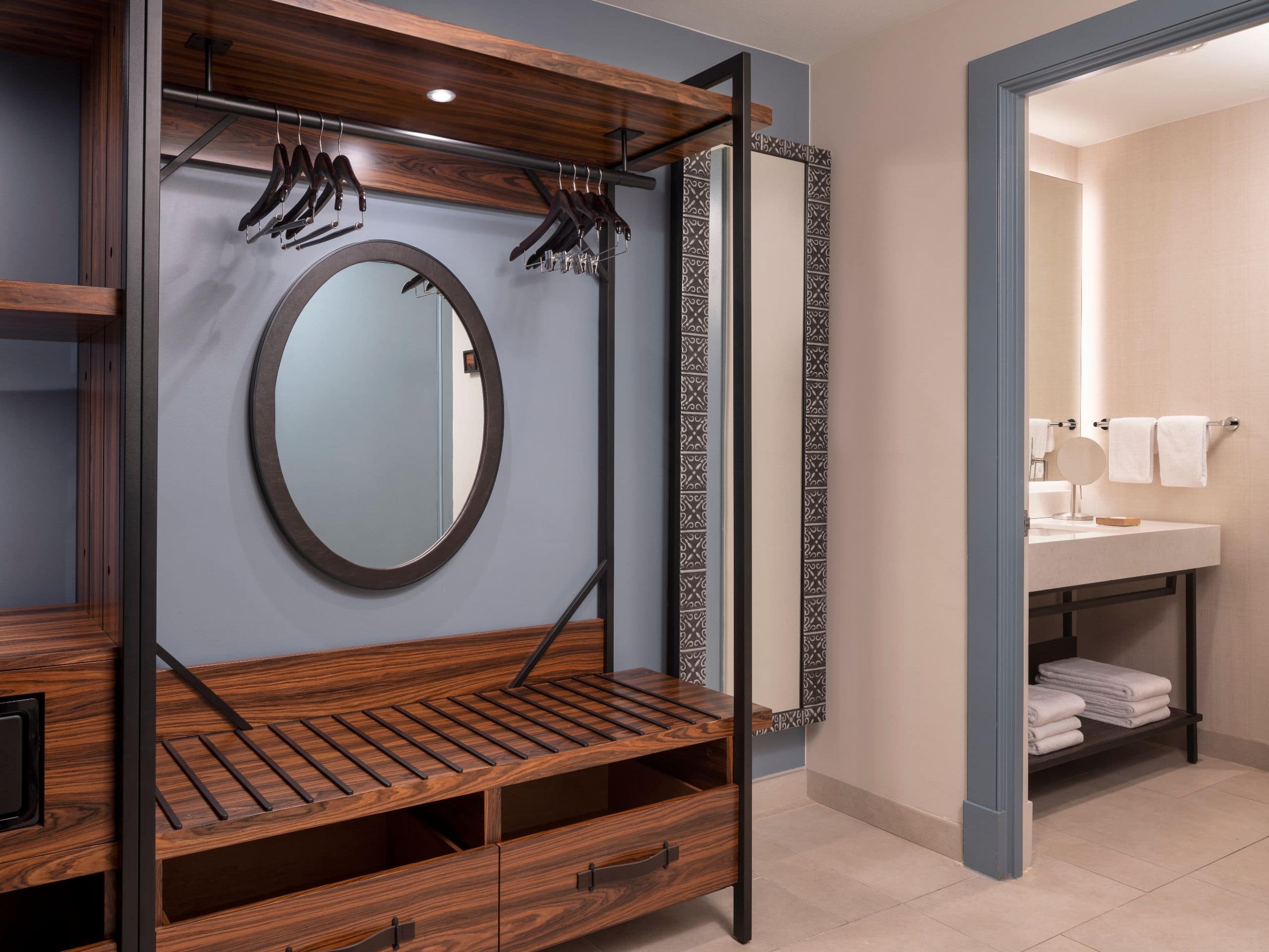  Junior Suite Parlor Bathroom