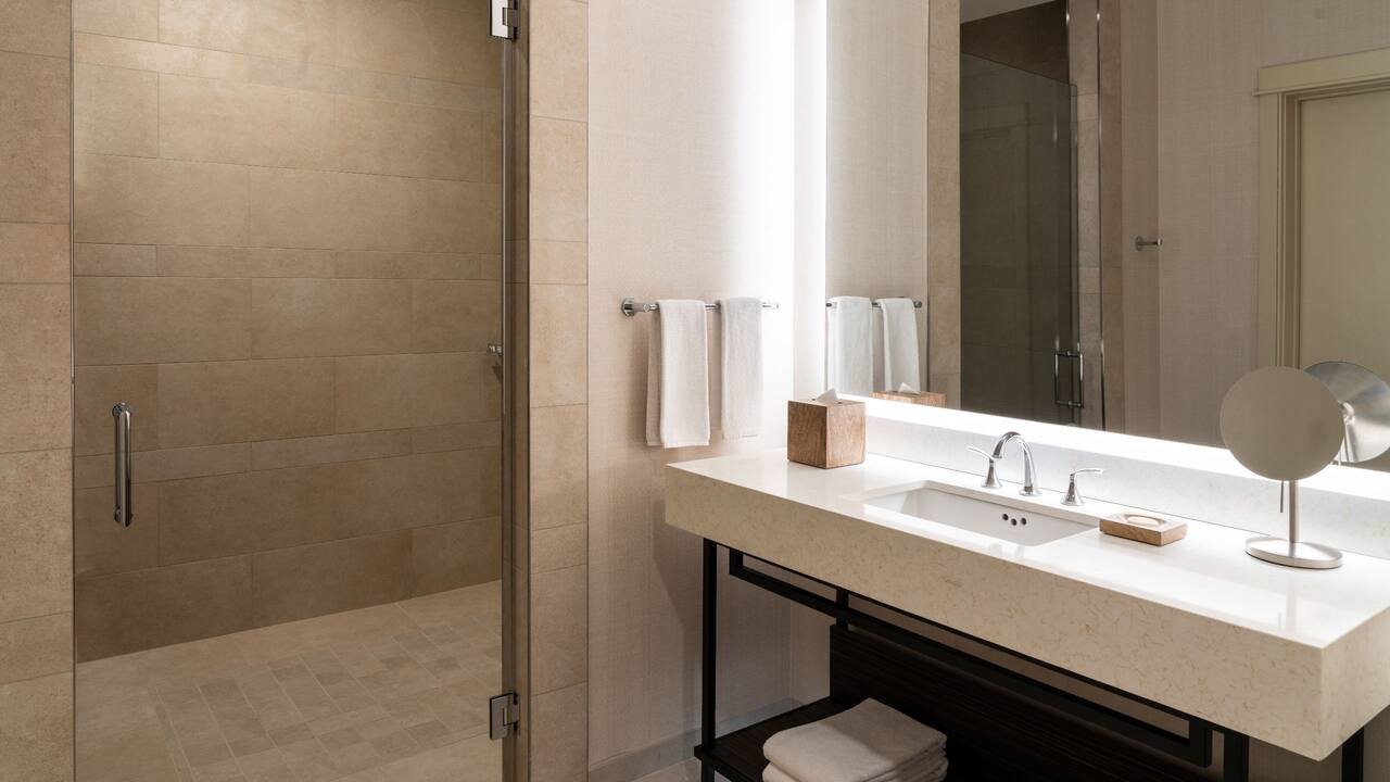 Litton House Guest Bathroom