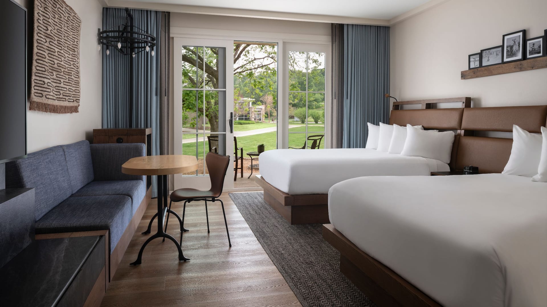 Queen Room Hyatt Regency Lost Pines Resort & Spa