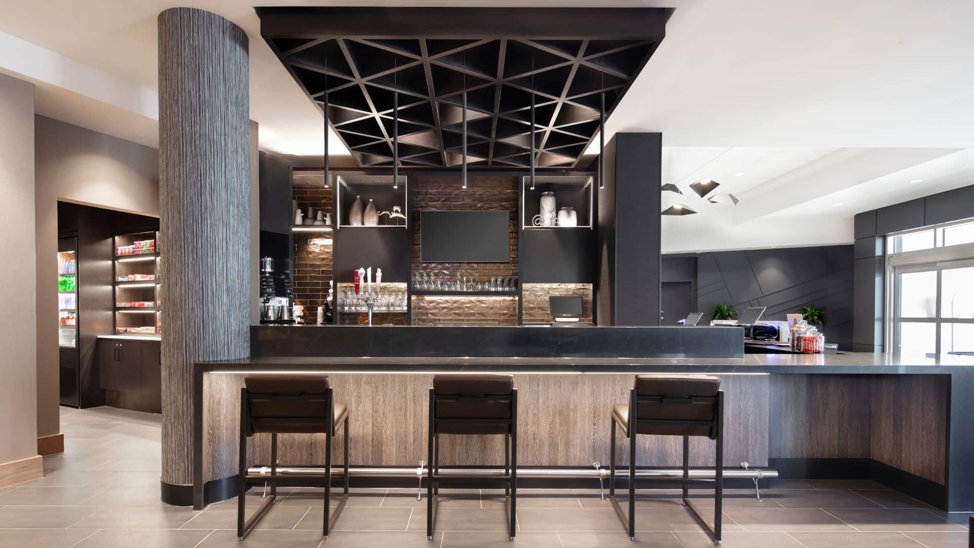Hyatt Place Moncton / Downtown Bar
