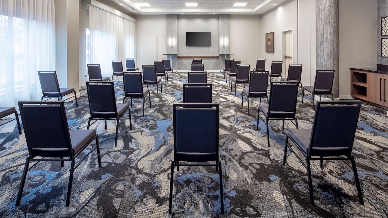  Meeting Space Chair Set-up