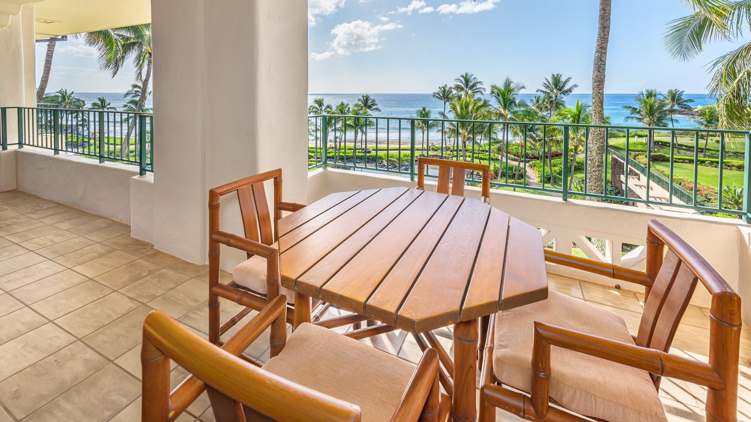 Grand Hyatt Kauai Resort & Spa Presidential Suite Lanai Dining