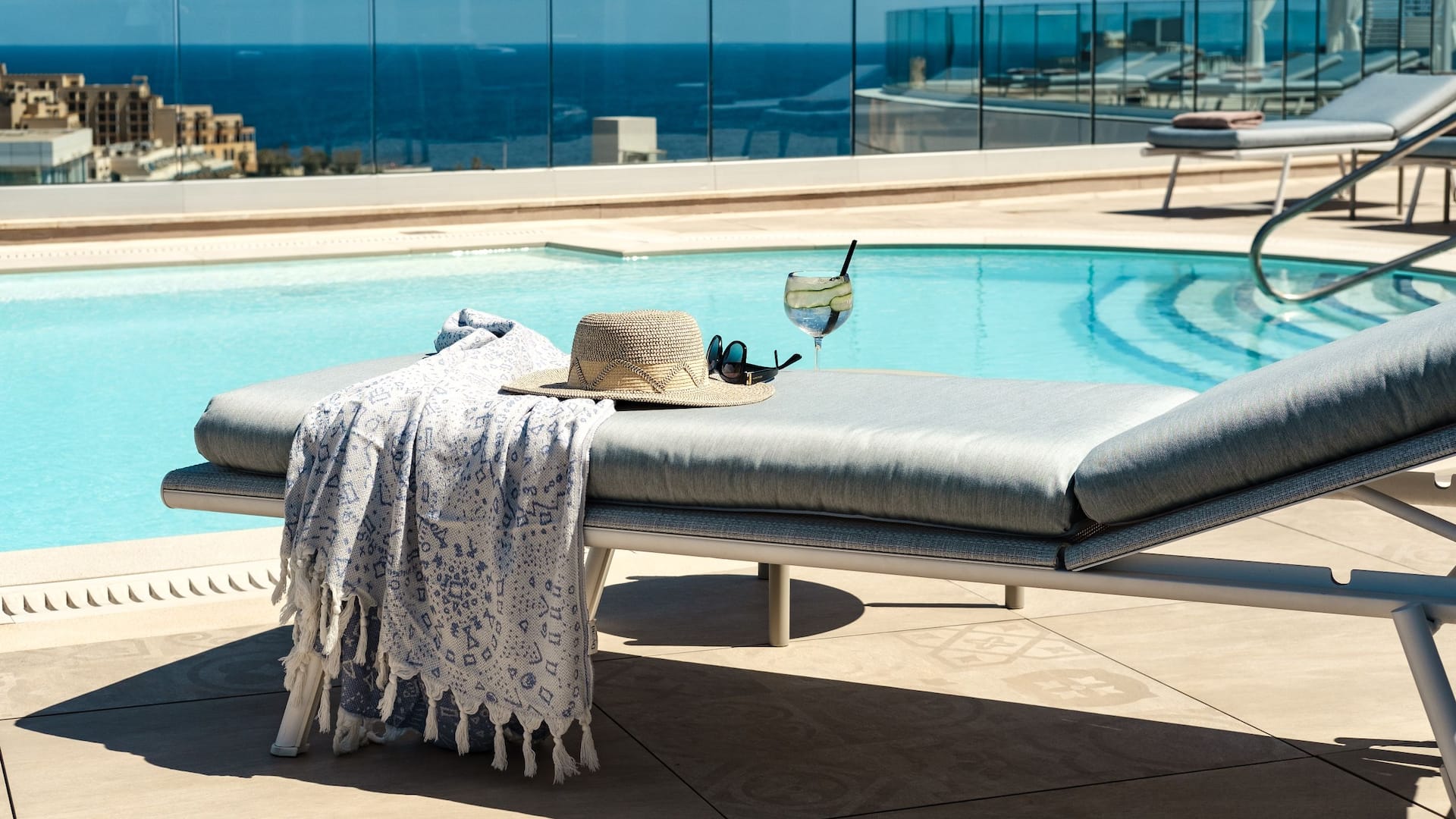 Hyatt Regency Malta Rooftop Pool