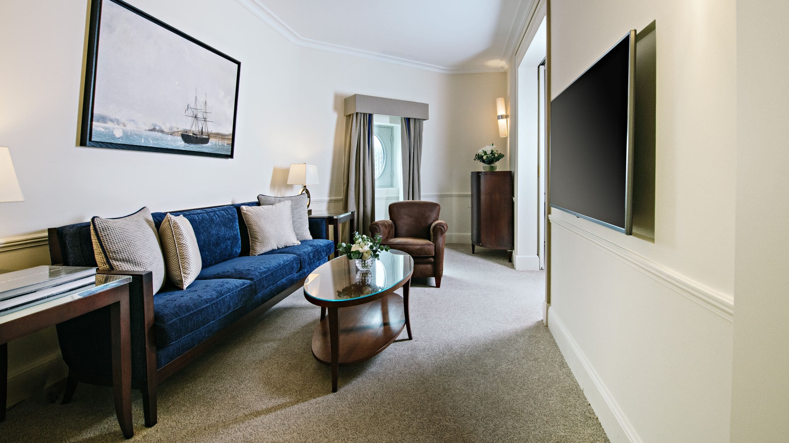 6/15 Hôtel du Palais Biarritz EH Suite Living Room