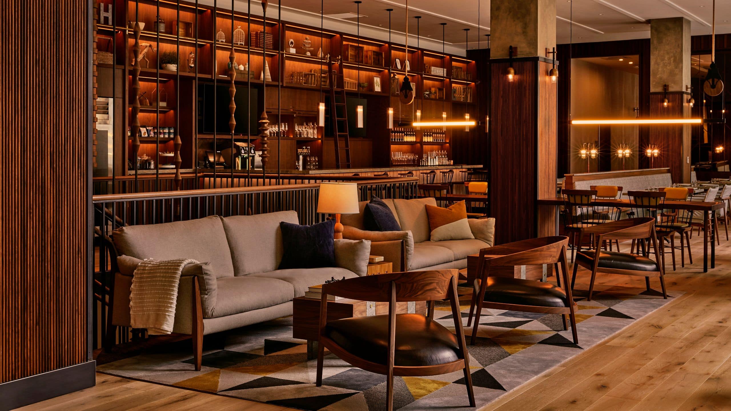 Hyatt Centric Center City Philadelphia Lounge Dusk