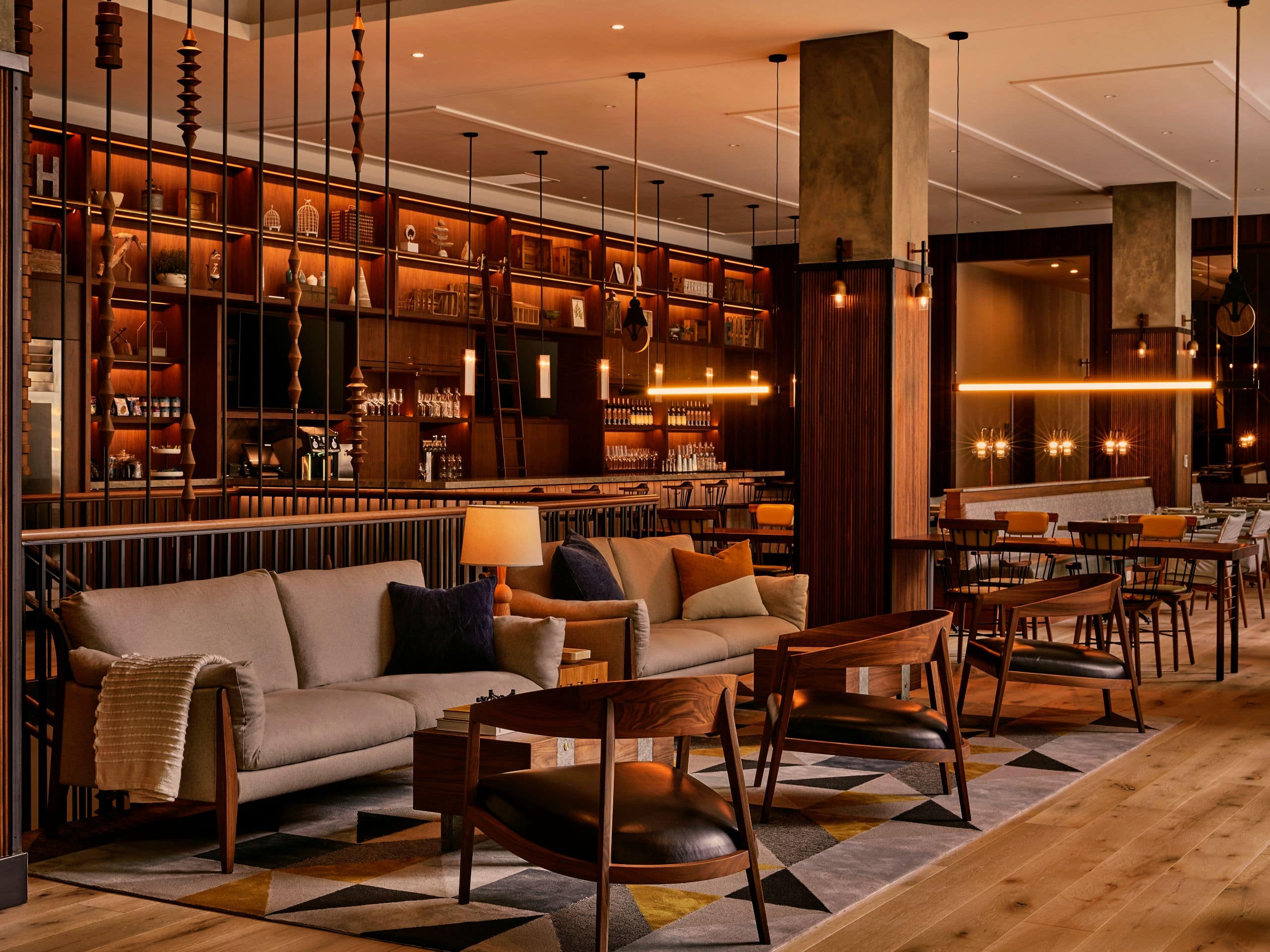 Hyatt Centric Center City Philadelphia Lounge Dusk