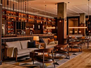 Hyatt Centric Center City Philadelphia Lounge Dusk