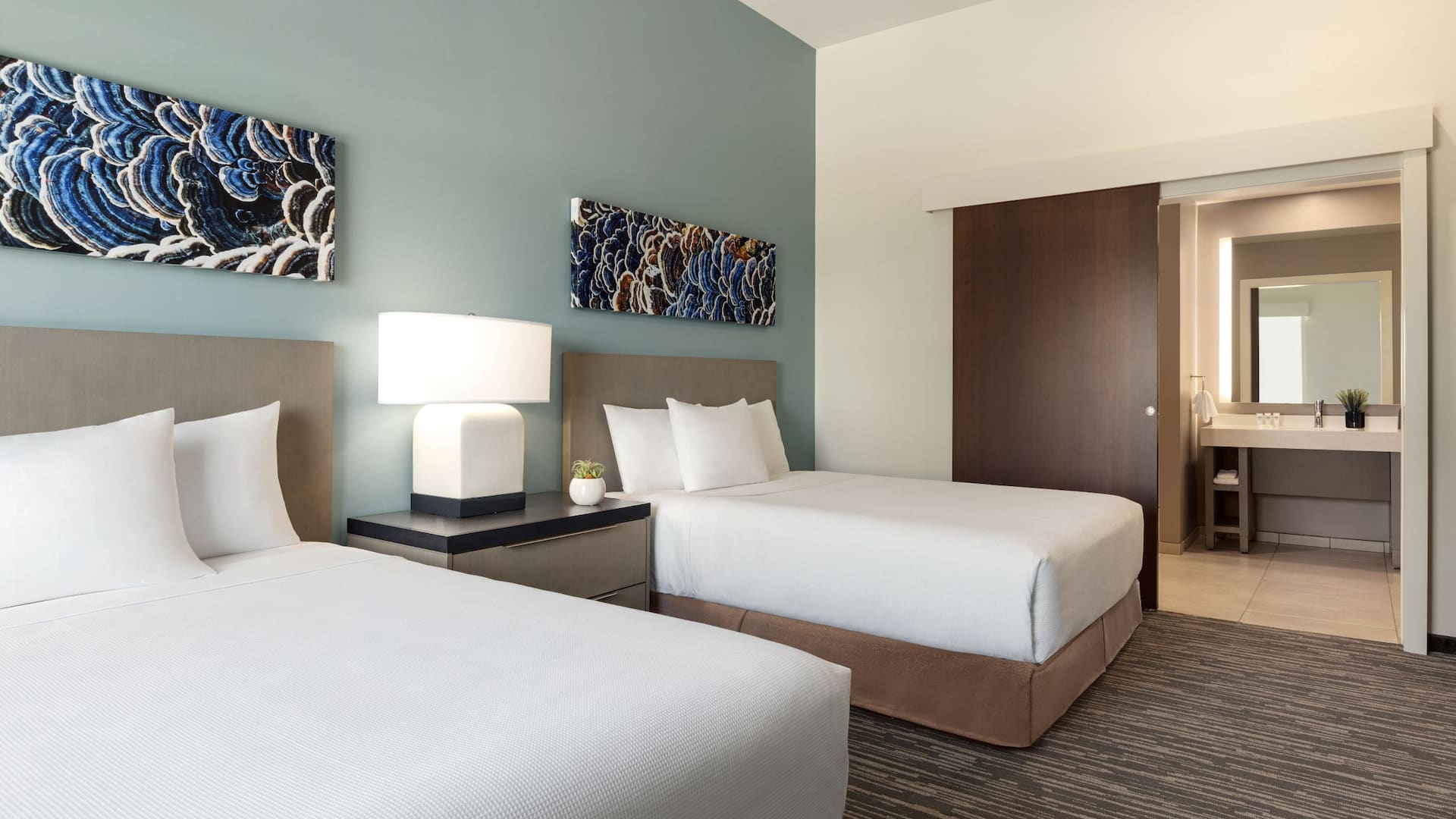 Hyatt House Atlanta / Perimeter Center Accessible Suite