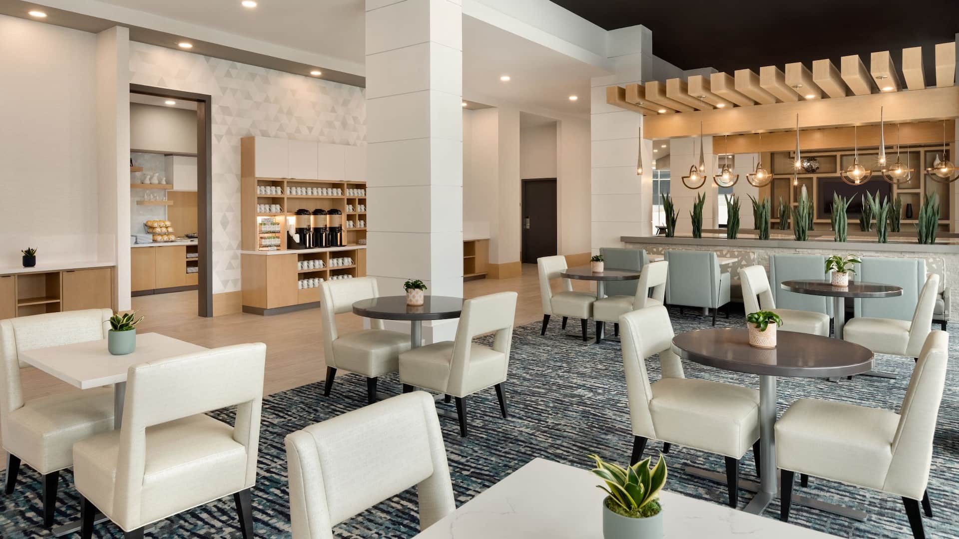 Hyatt House Atlanta / Perimeter Center Breakfast Area