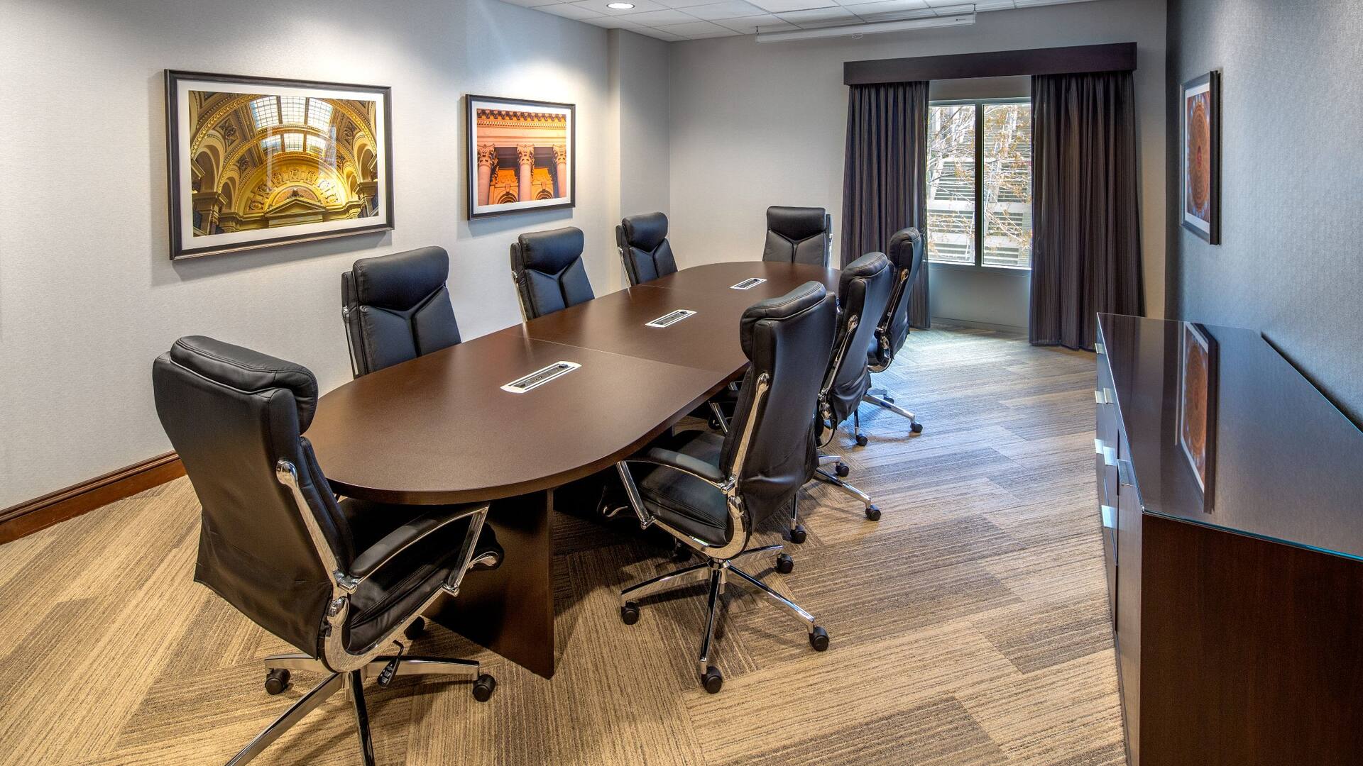 1 of 1 Hyatt Place Madison/Downtown Meeting Place Three Chair