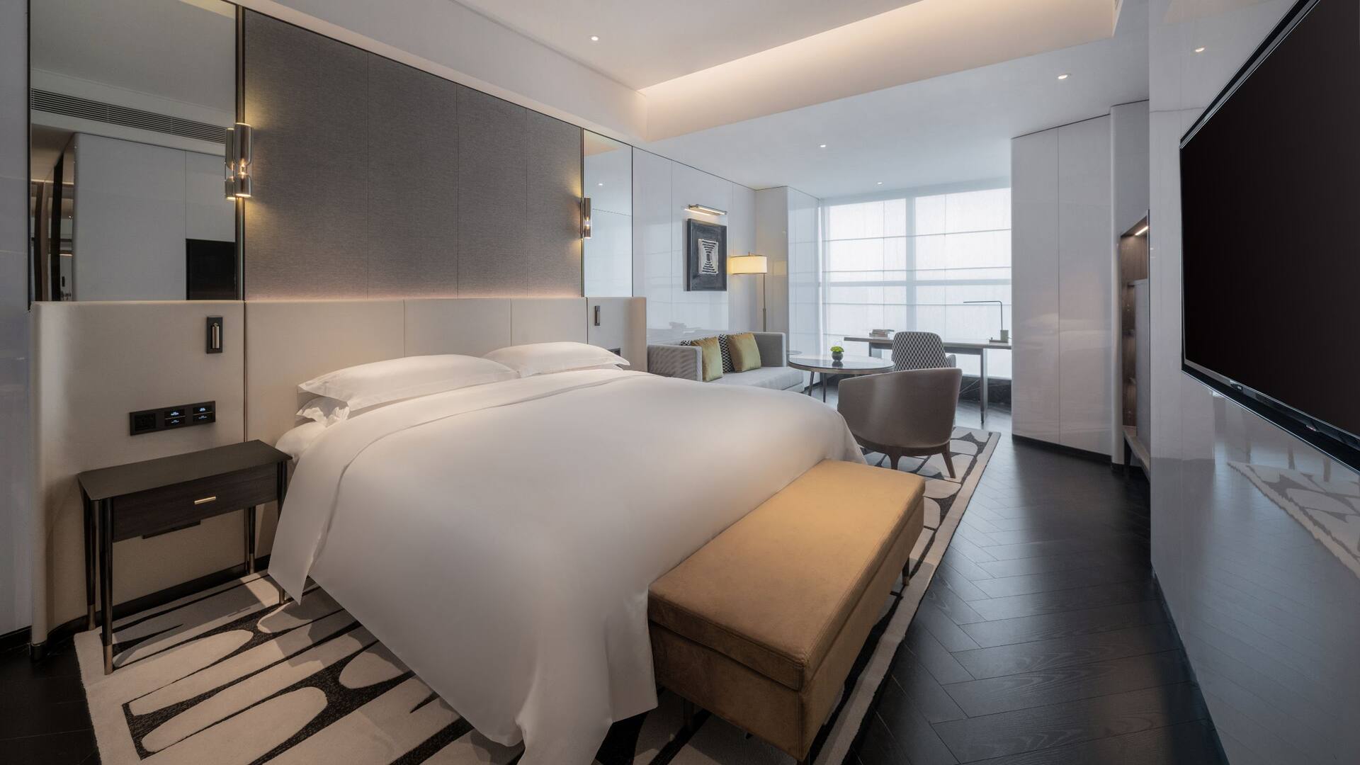 Premium Suite Bedroom