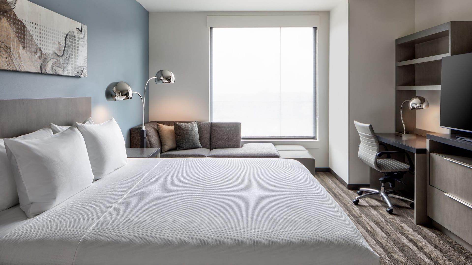 Hyatt House Denver / Aurora King Guestroom