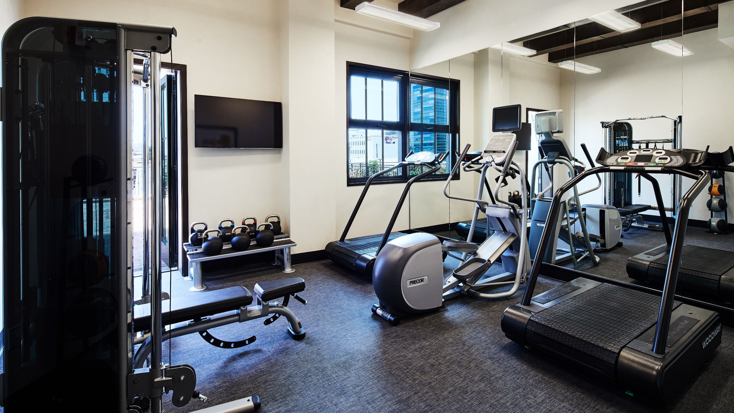 Hotel Figueroa Fitness Center
