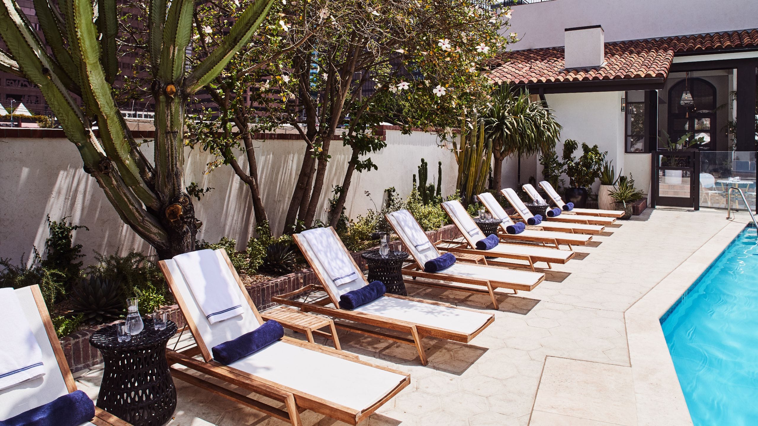Hotel Figueroa Poolside