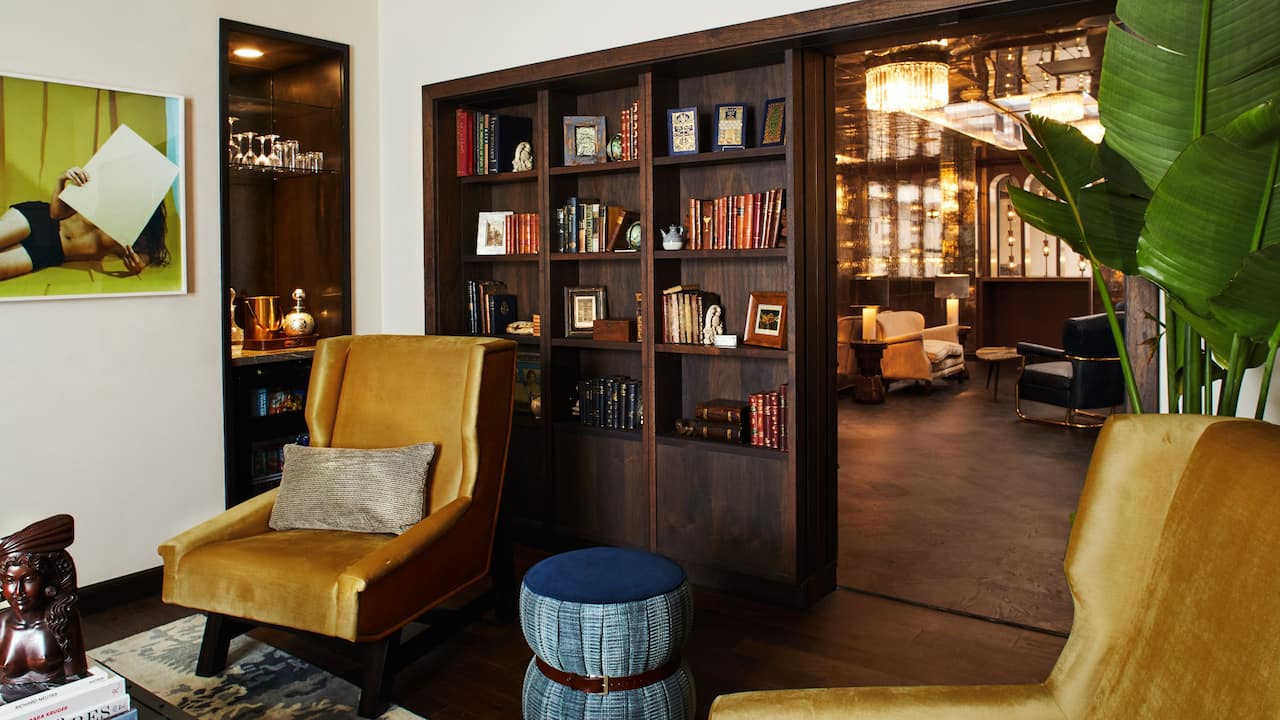 Casablanca Suite Bookcase