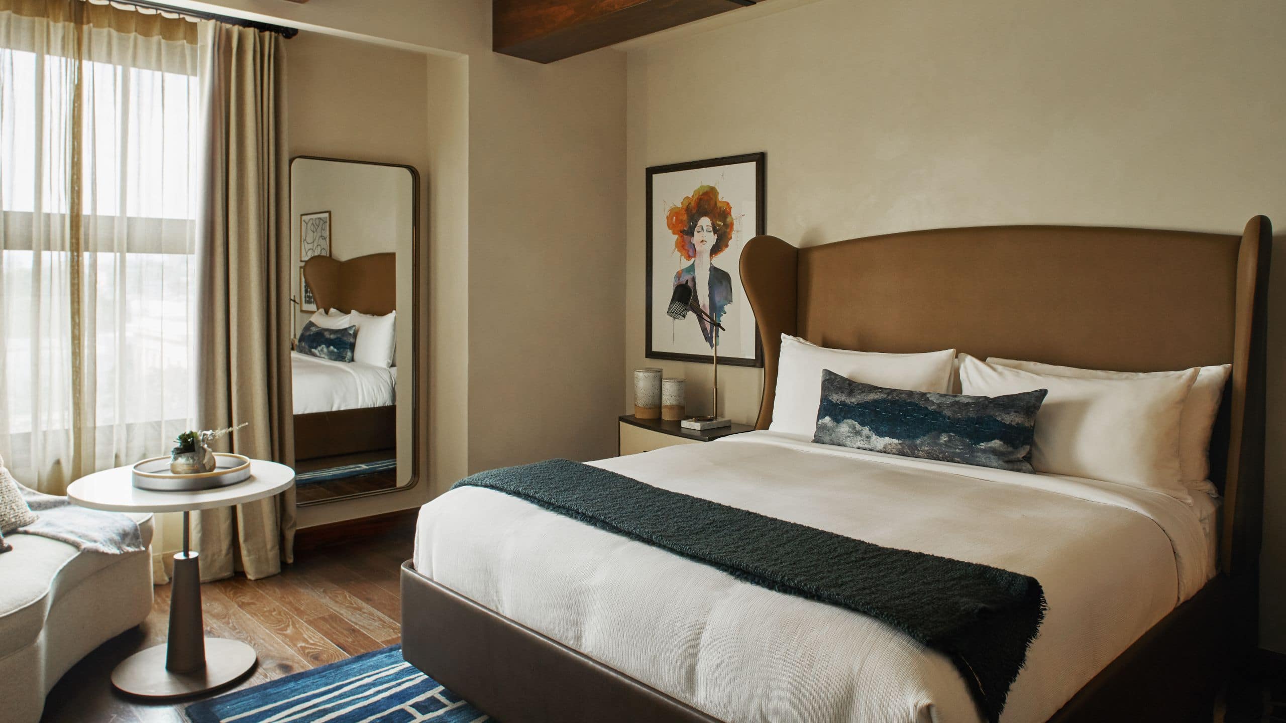 Hotel Figueroa Deluxe King Bed