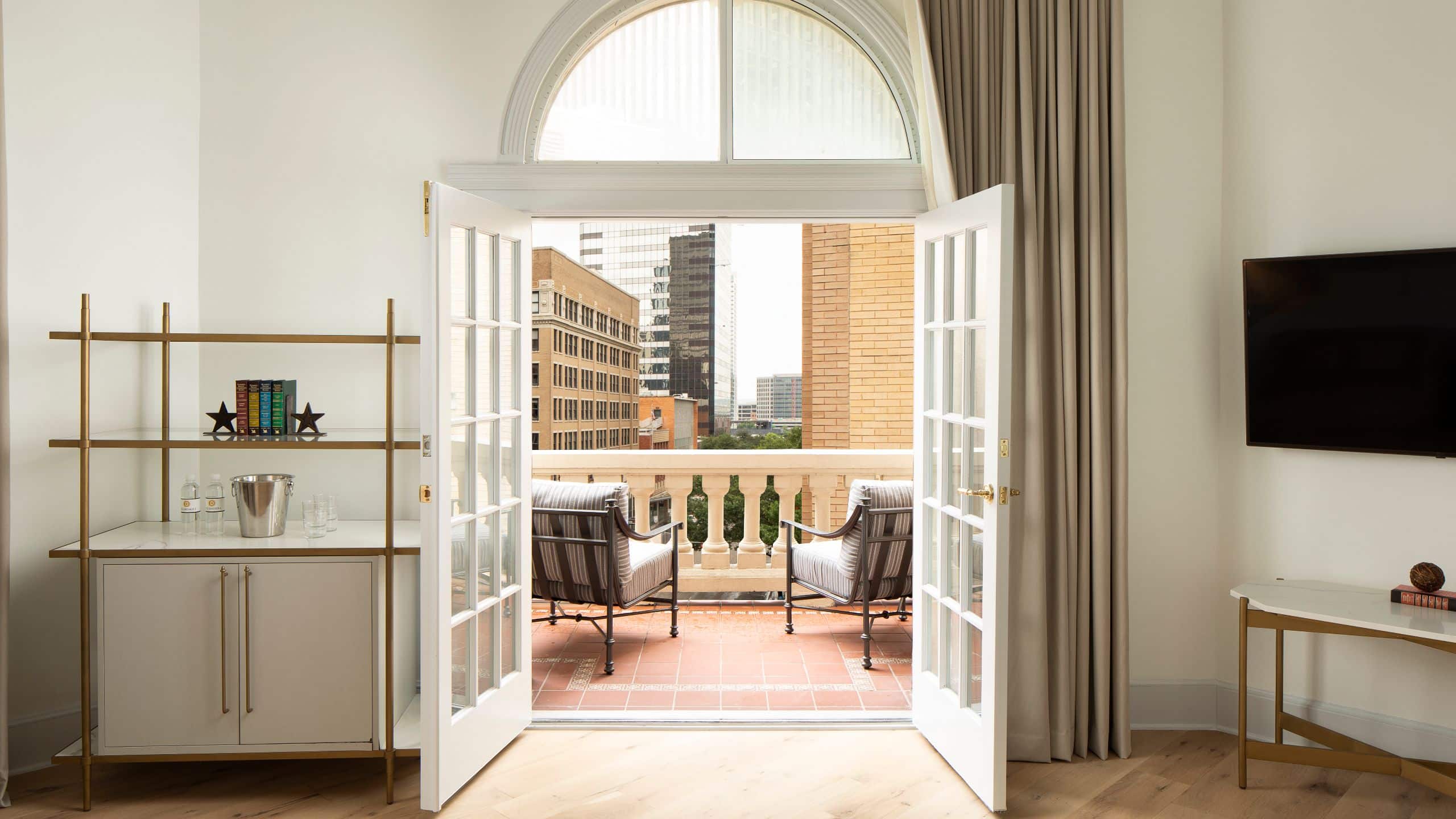 The Driskill Primrose Suite Balcony