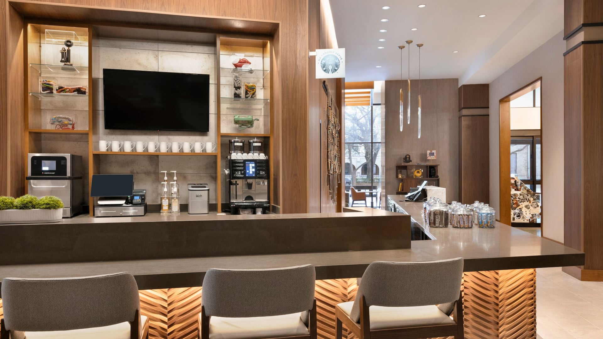 Hyatt Place Houston / Downtown Starbucks Coffee Bar