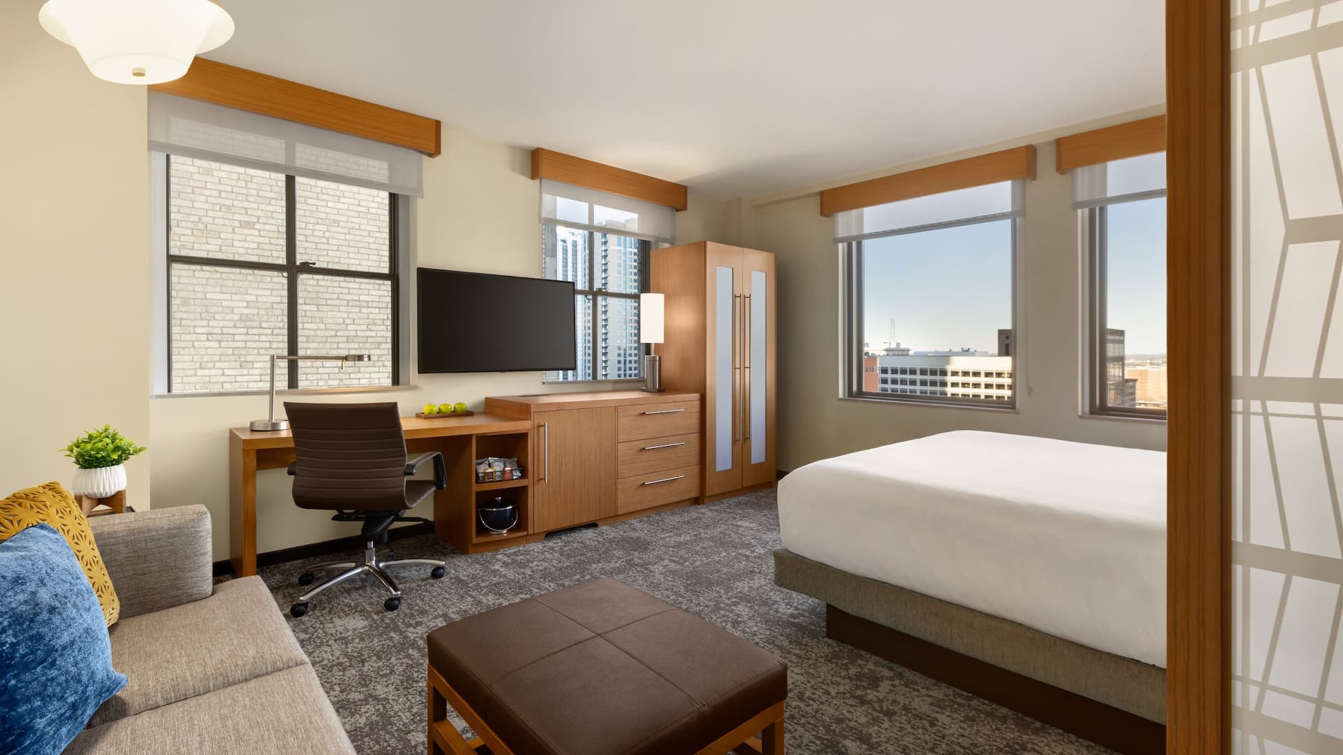 Hyatt Place Houston / Downtown One King Bed Specialty