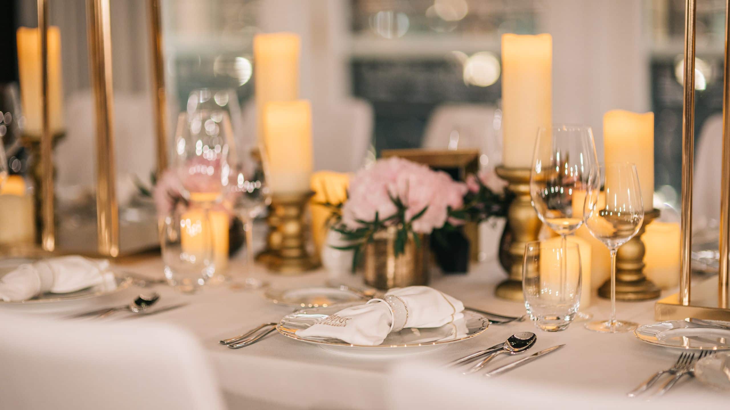Párisi Udvar Hotel Budapest Wedding Salon Table Layout