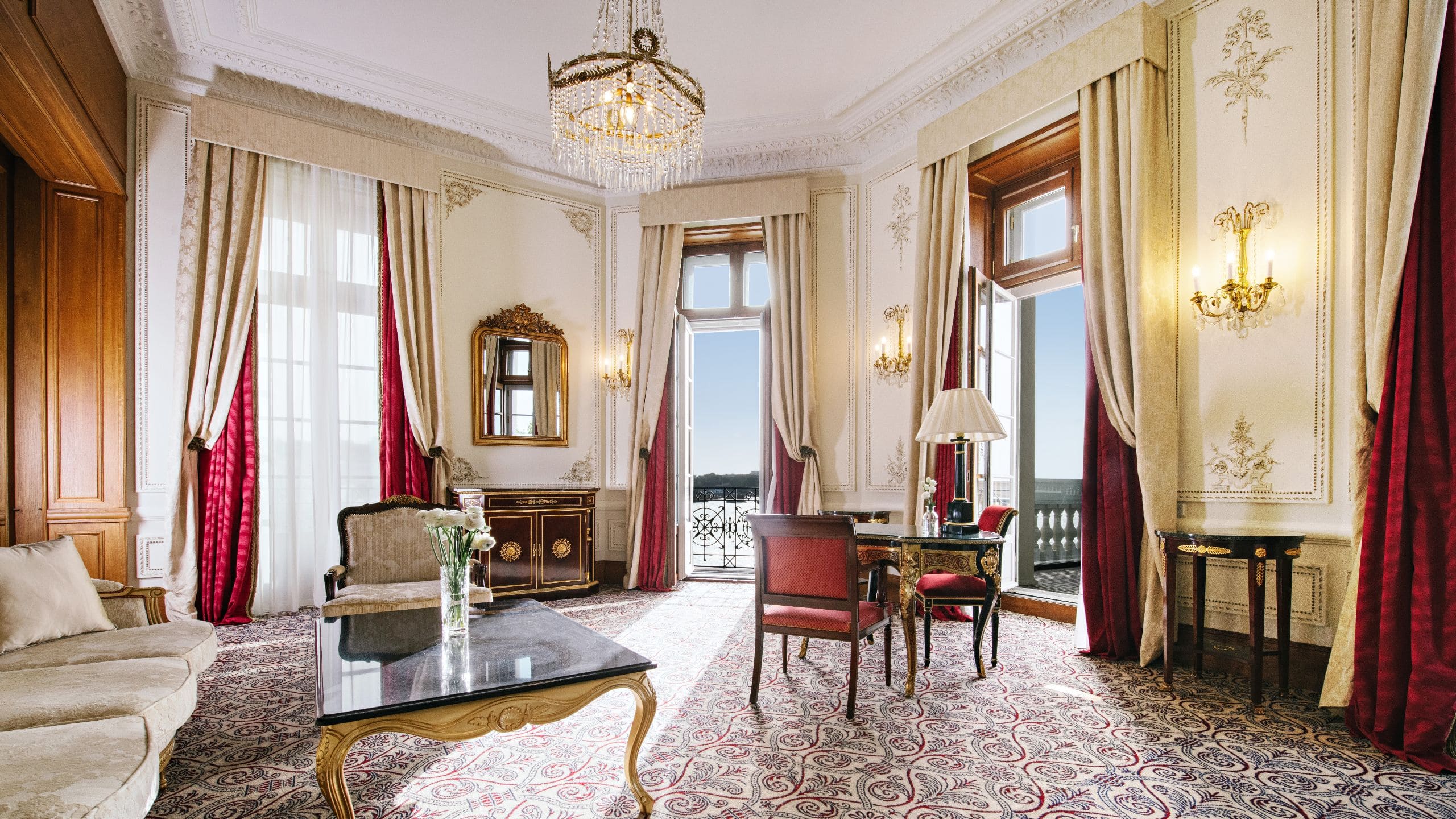 Hôtel du Palais Biarritz Royal Living Room Suite Close up