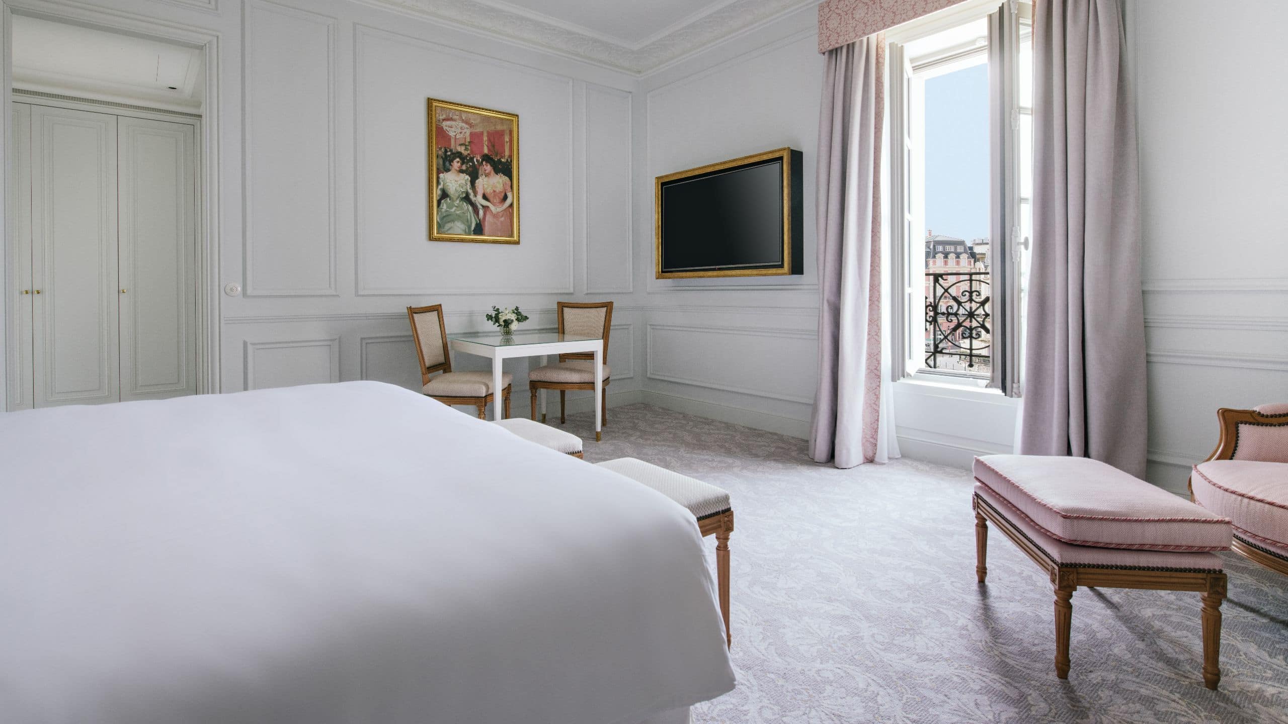 Hôtel du Palais Biarritz Kind Beach View Bedroom Layout