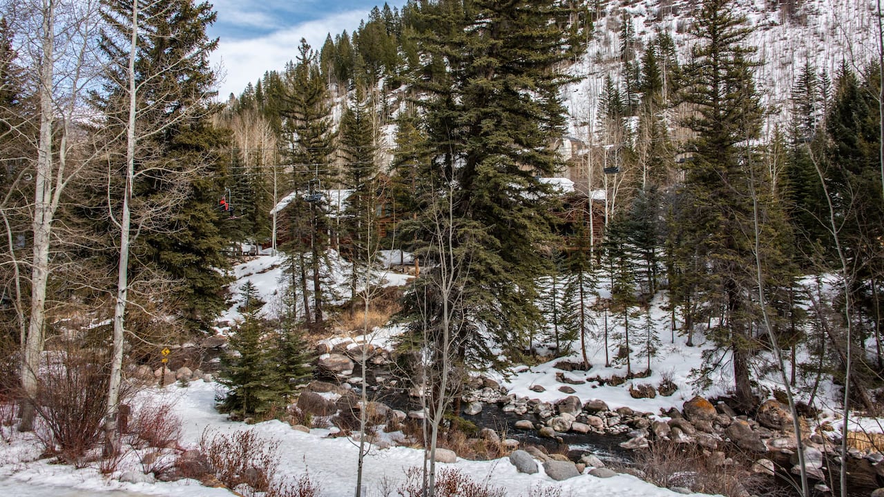 Grand Hyatt Vail Creek Side View
