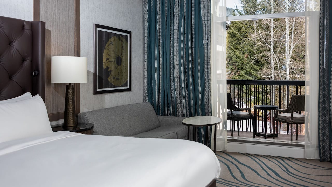 Grand Hyatt Vail Deluxe Mountain View King Balcony