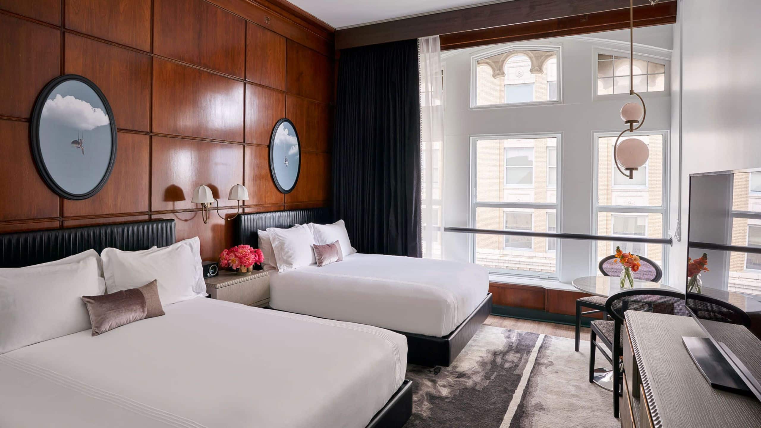 Hotel Kansas City Two Double Guestroom