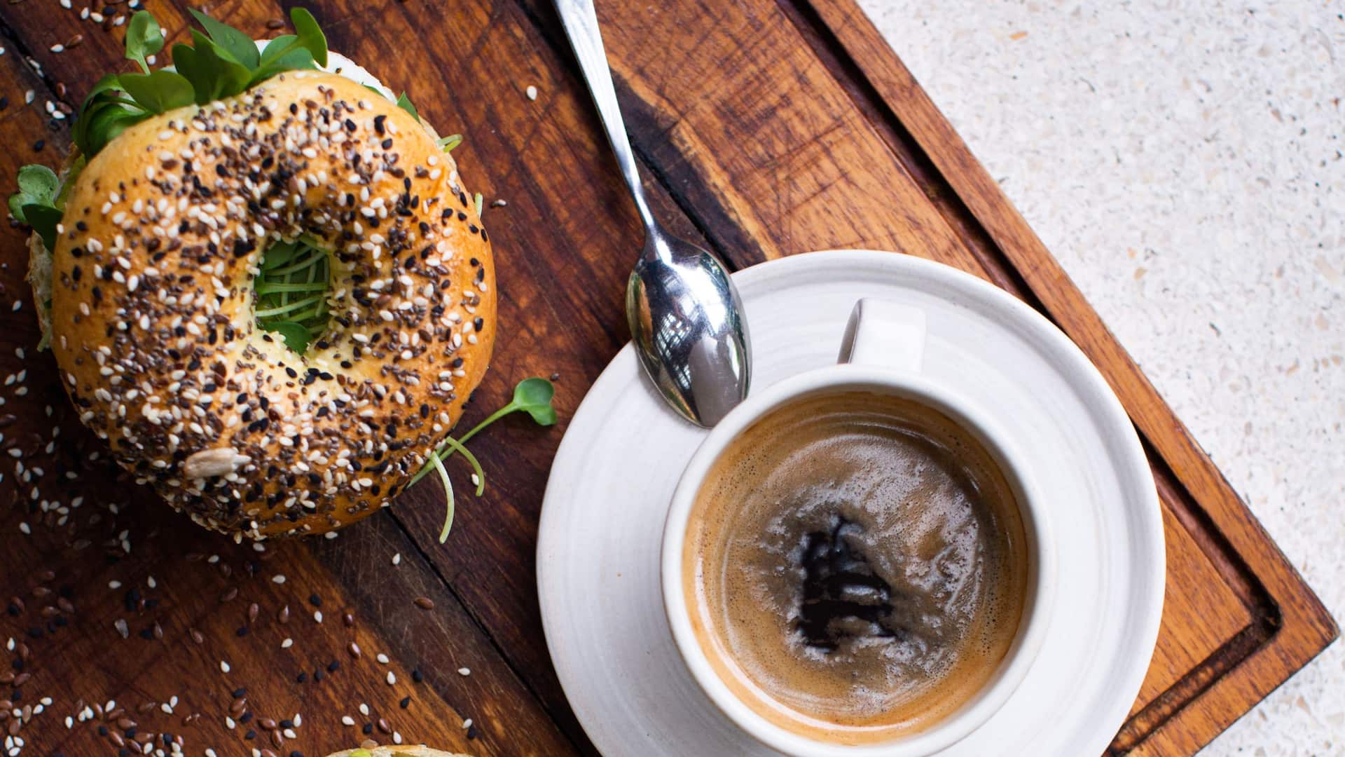 1 of 1 Global GLOBAL_P0303 Coffee With Avocado Sesame Bagel