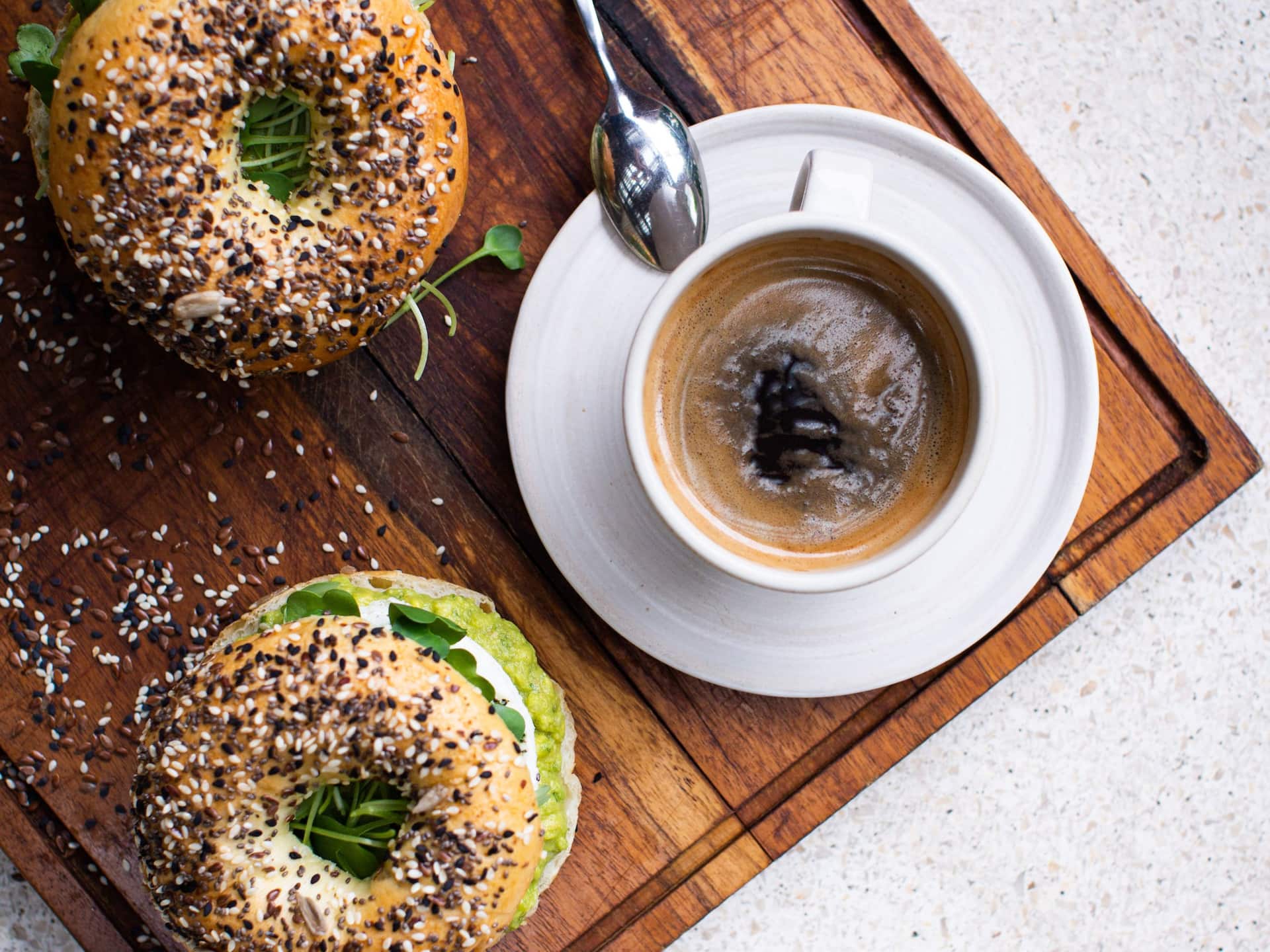 Global GLOBAL_P0303 Coffee With Avocado Sesame Bagel