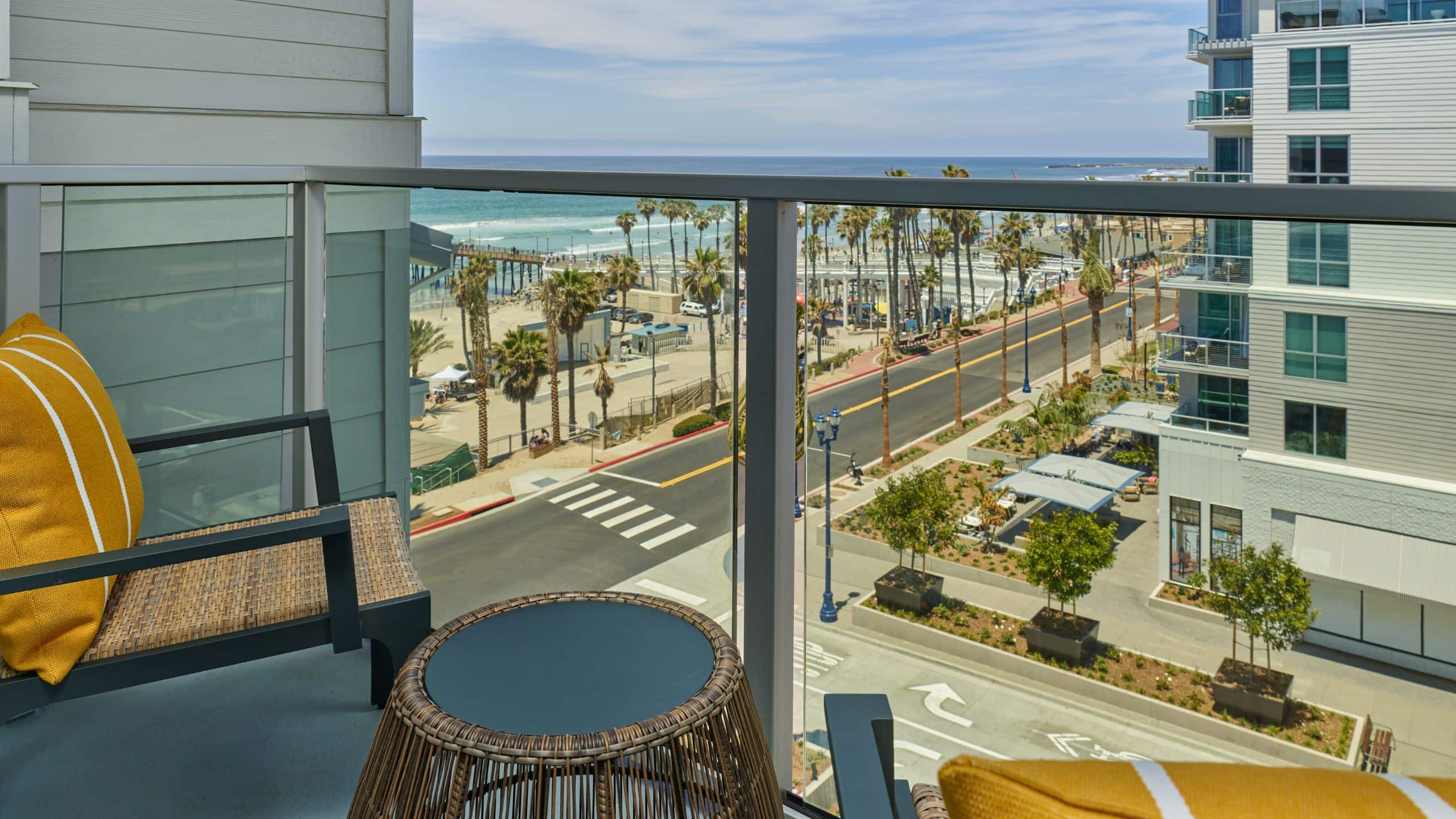 2/2 The Seabird Resort King Ocean View Balcony