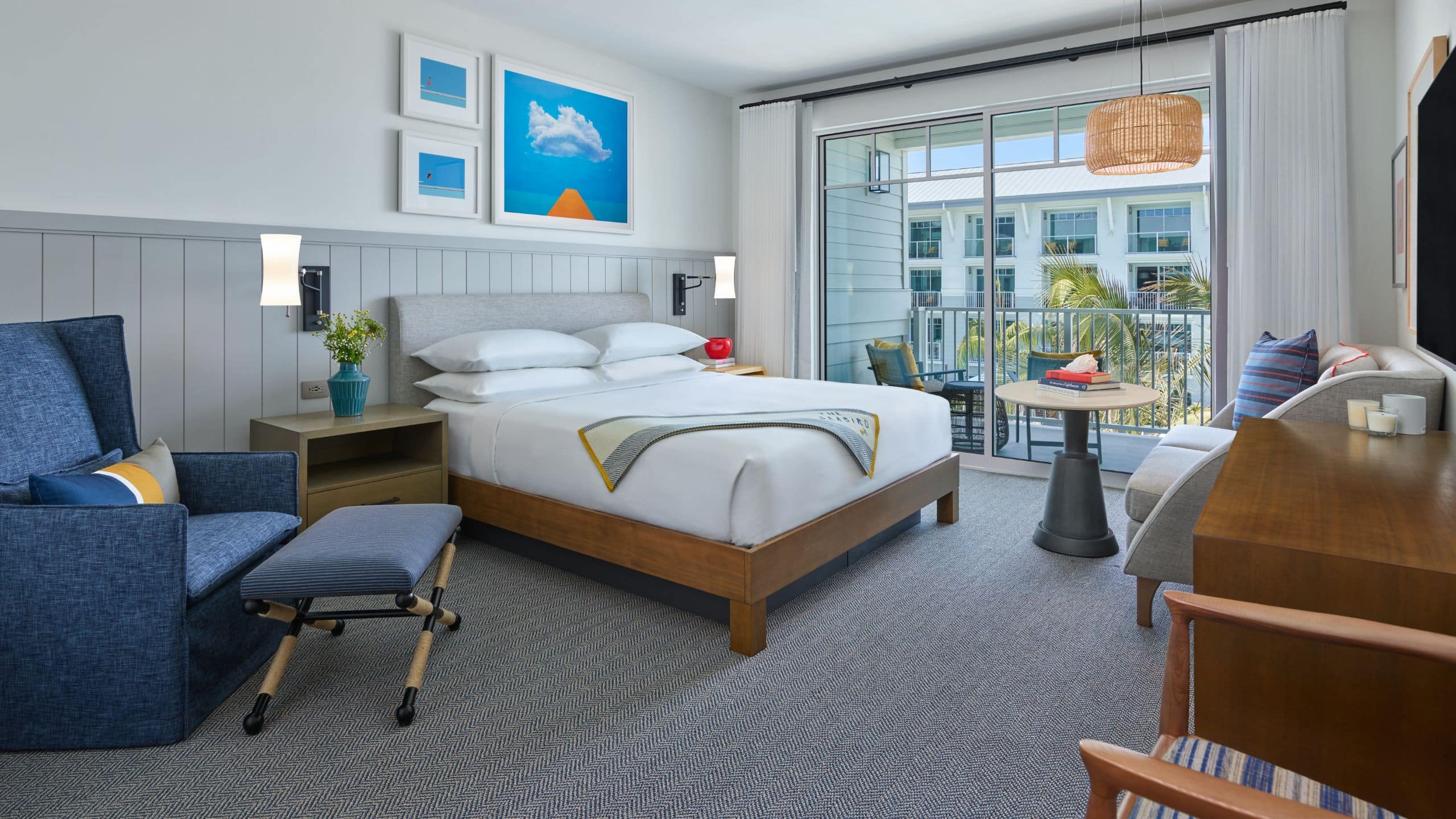 1/2 The Seabird Resort King Partial Ocean View