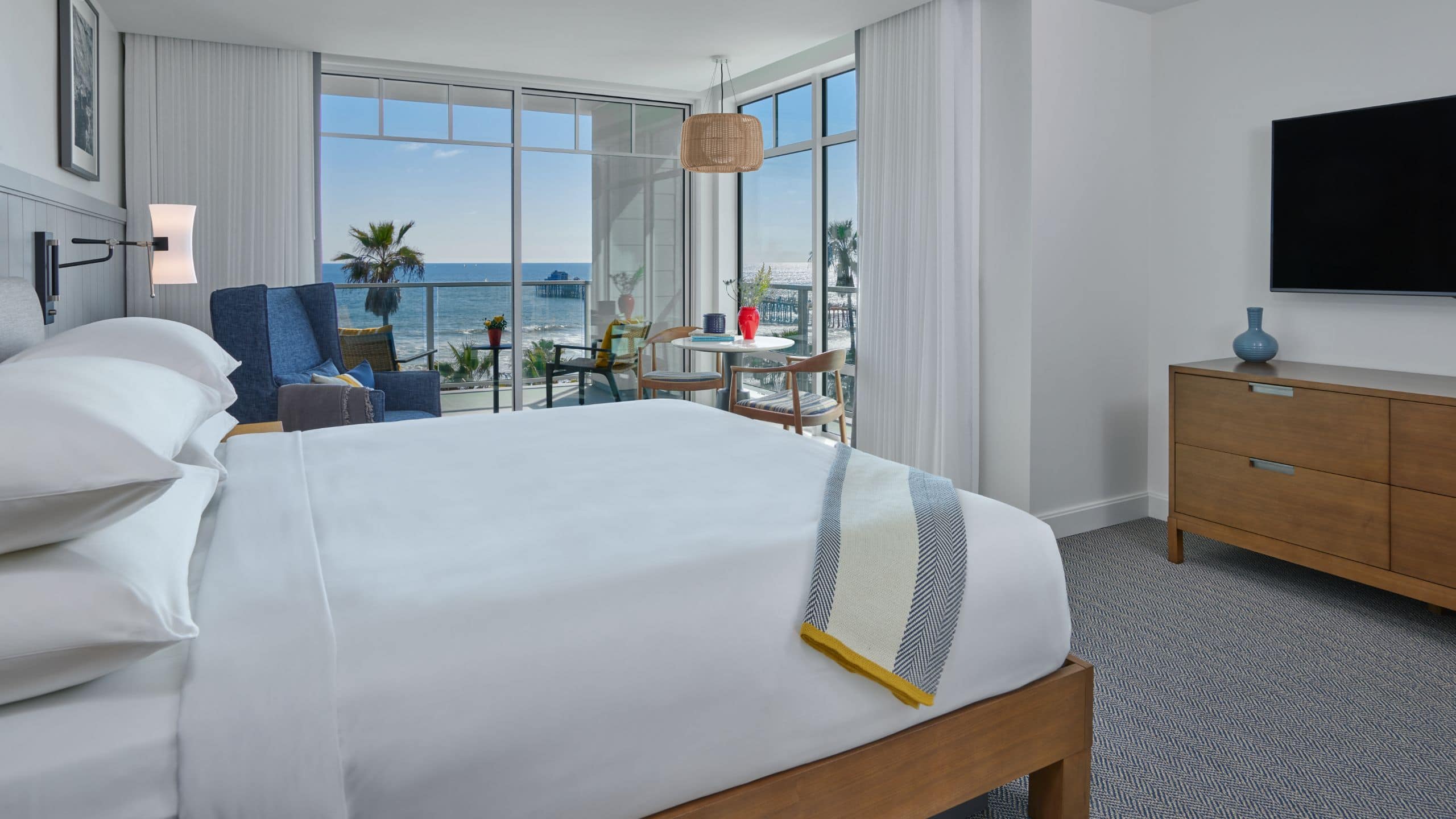 The Seabird Resort Premium Ocean King