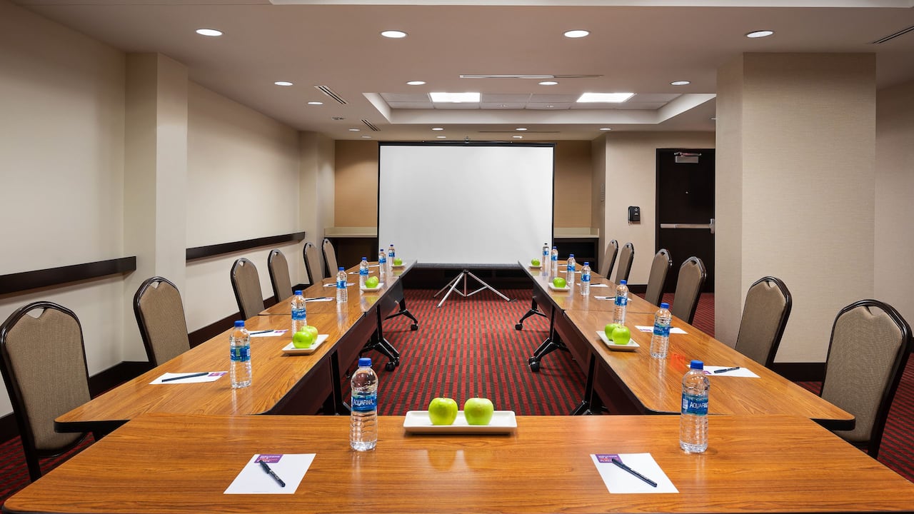 Meeting Room U-shape