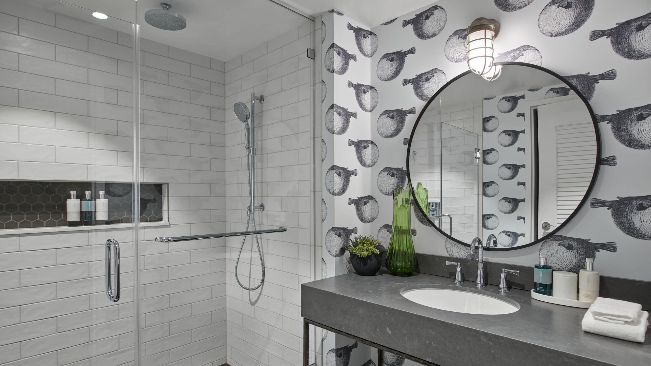 9/10 The Seabird Resort Estate Suite Bathroom