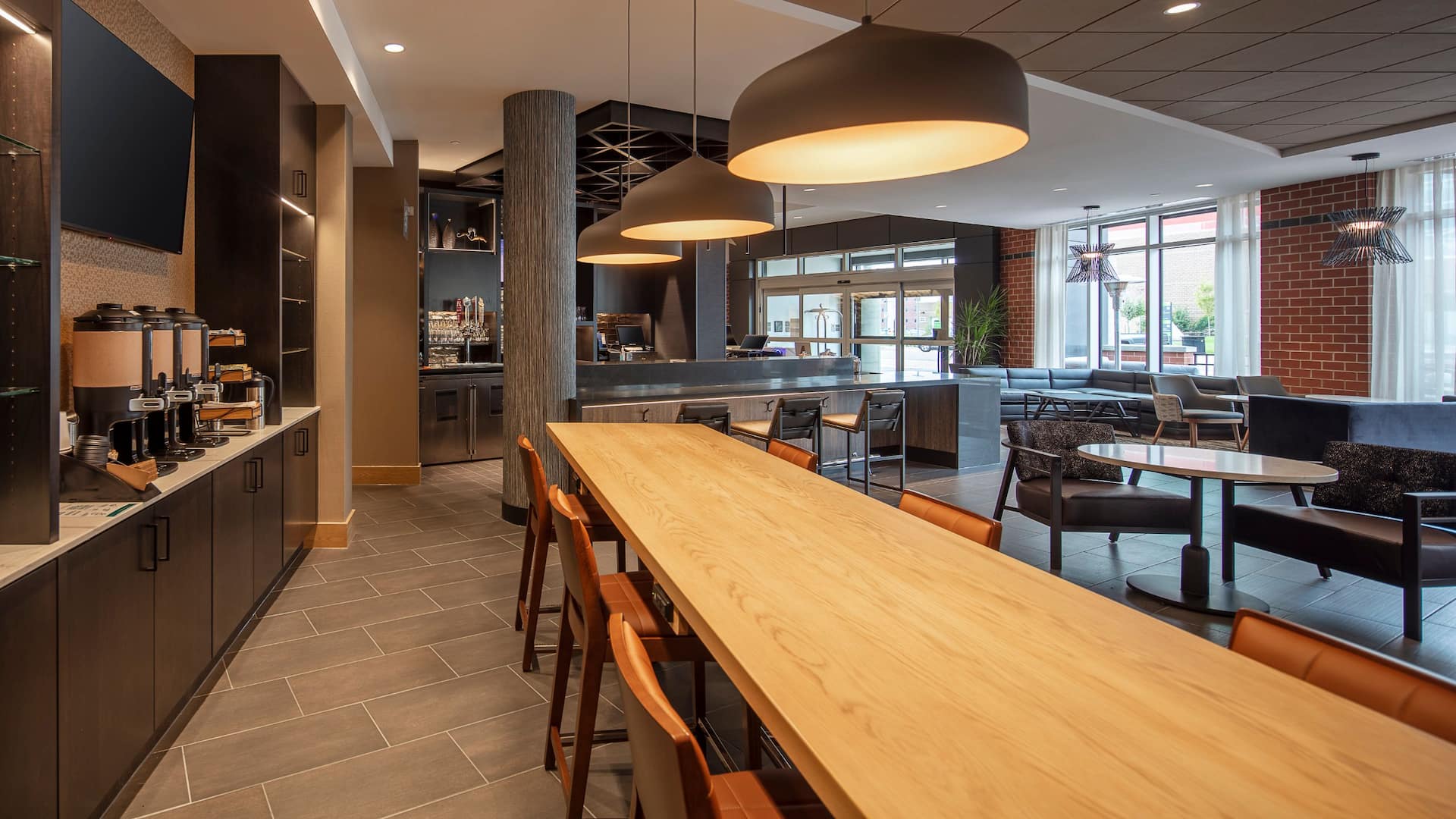 Hyatt Place Moncton / Downtown Bar Seating