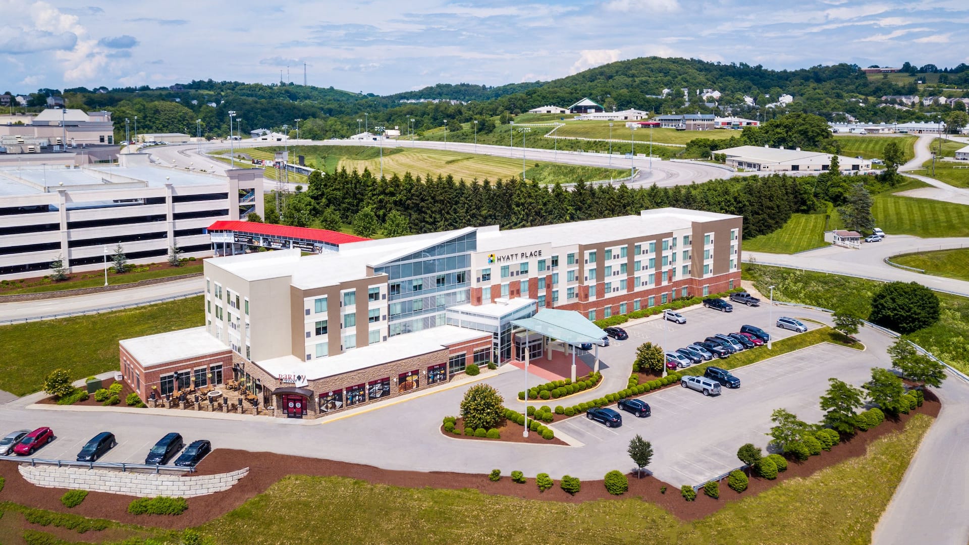 Hyatt Place Pittsburgh Meadows Racetrack and Casino aerial