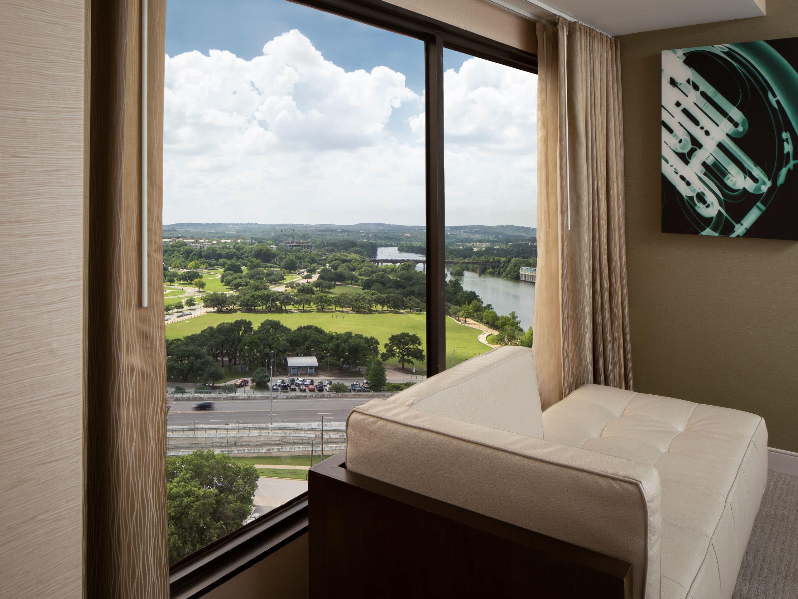 Hotelzimmer und Suiten mit Balkon in Austin | Hyatt Regency Austin