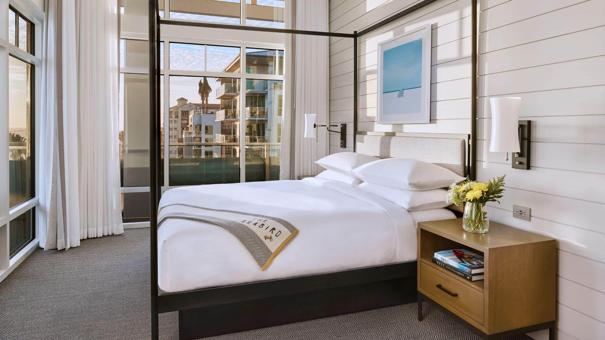 3/5 The Seabird Resort Grand Ocean Suite Bedroom