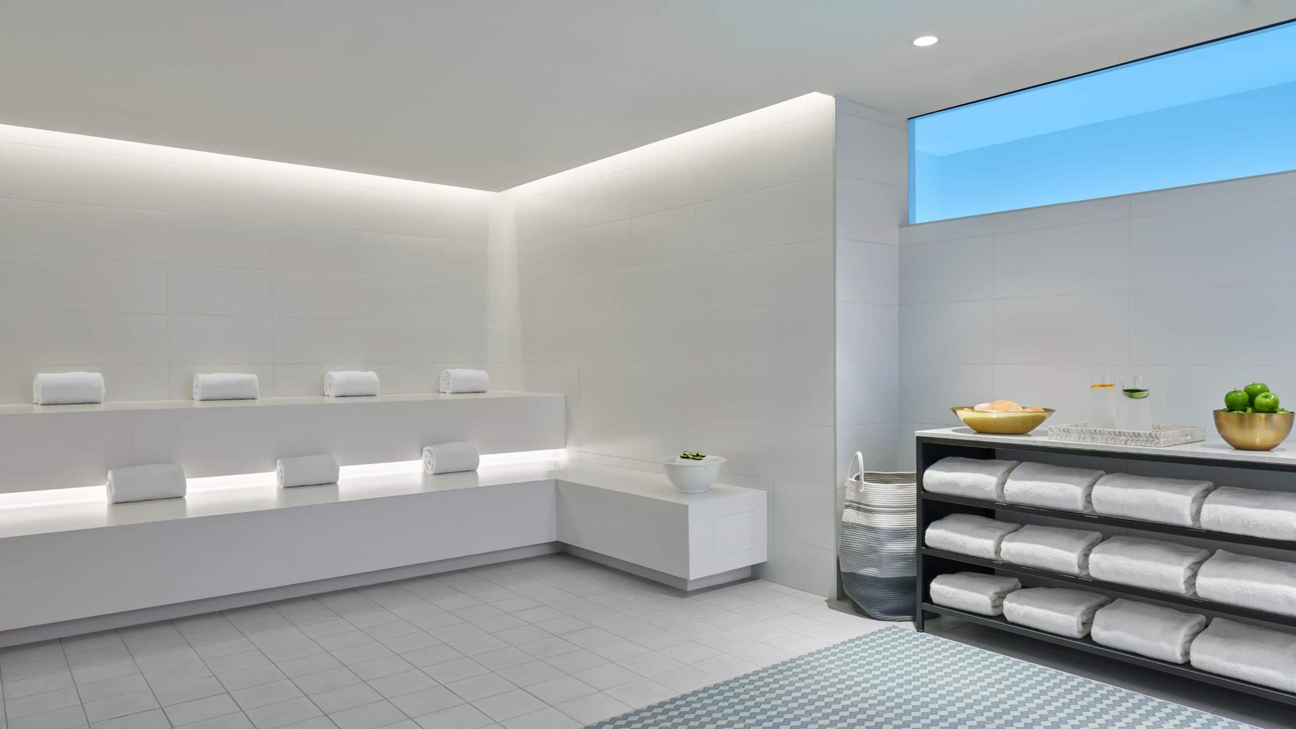 The Seabird Resort Spa Sunarium