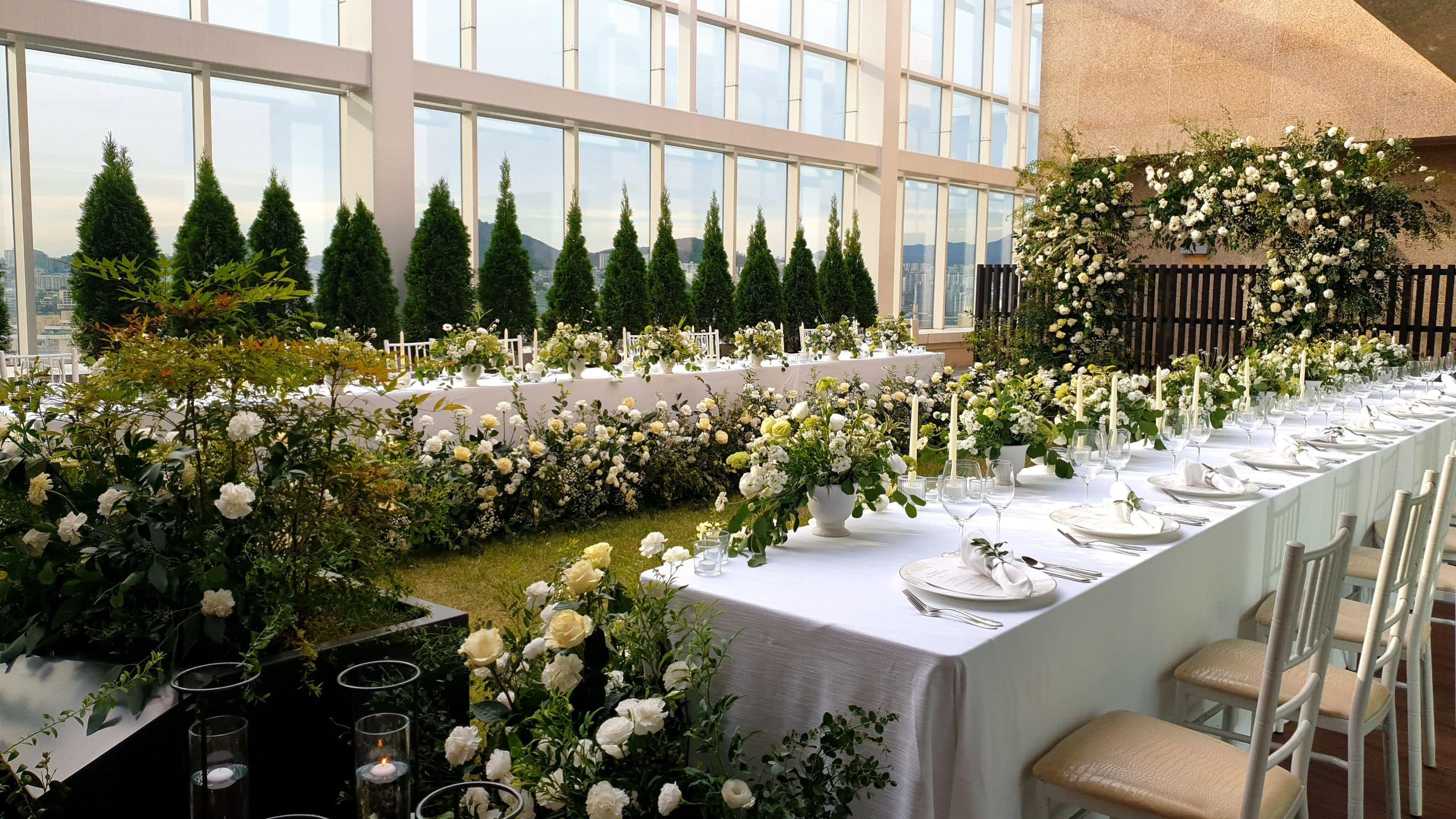 Andaz Seoul Gangnam Event Wedding Pent Flower Table