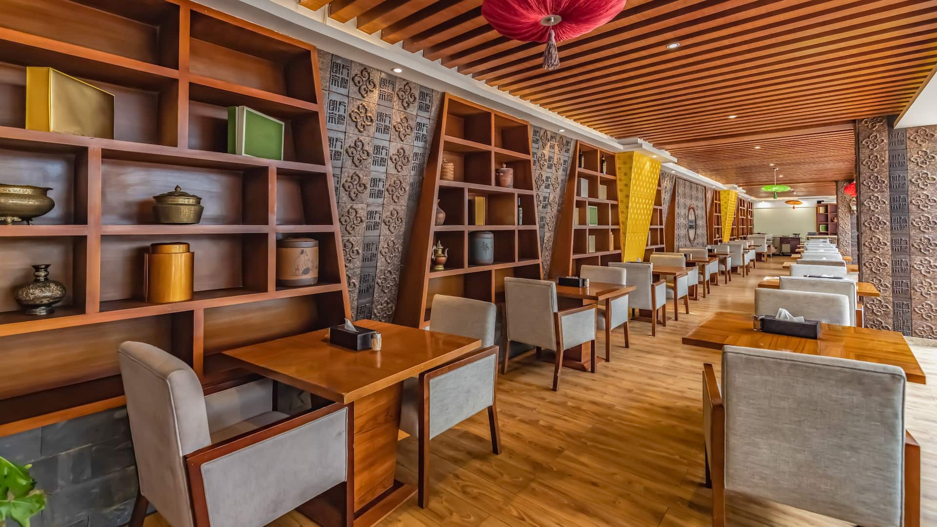 UrCove Shigatse Dining Seating