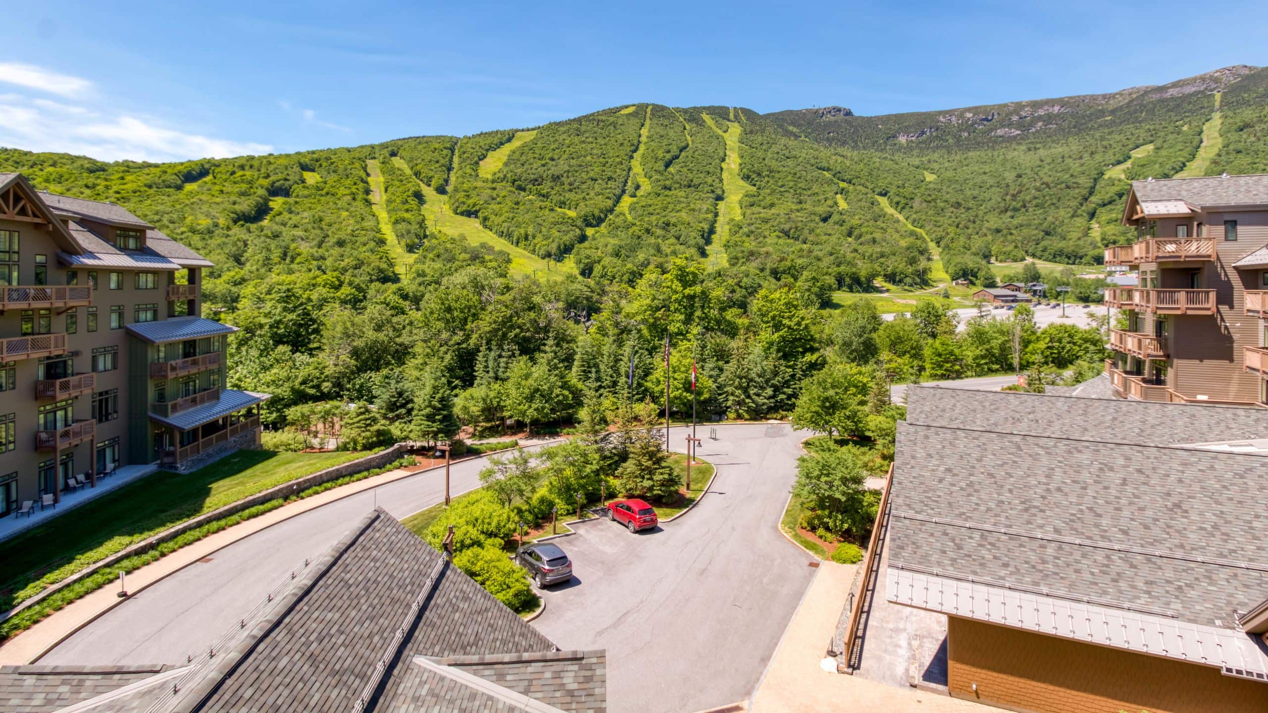 第 4，共 6 The Lodge at Spruce Peak Two Bed Penthouse View