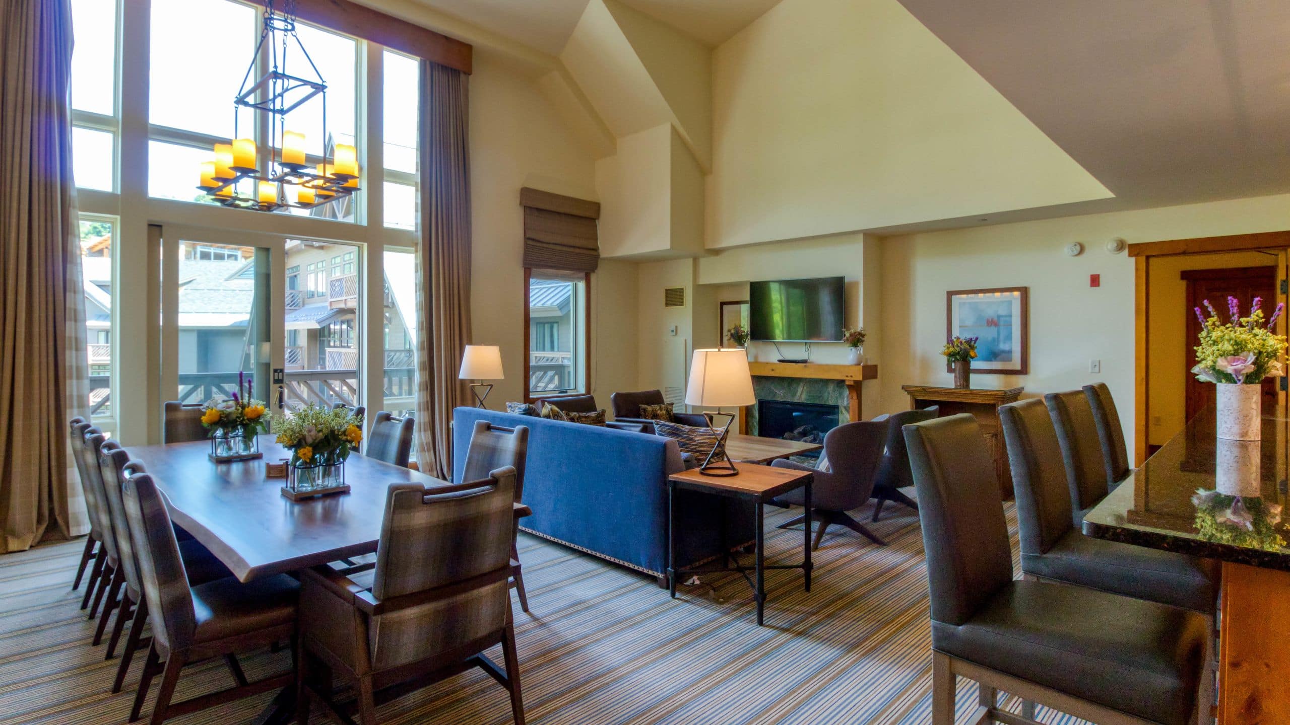 第 2，共 5 The Lodge at Spruce Peak Four Bed Penthouse