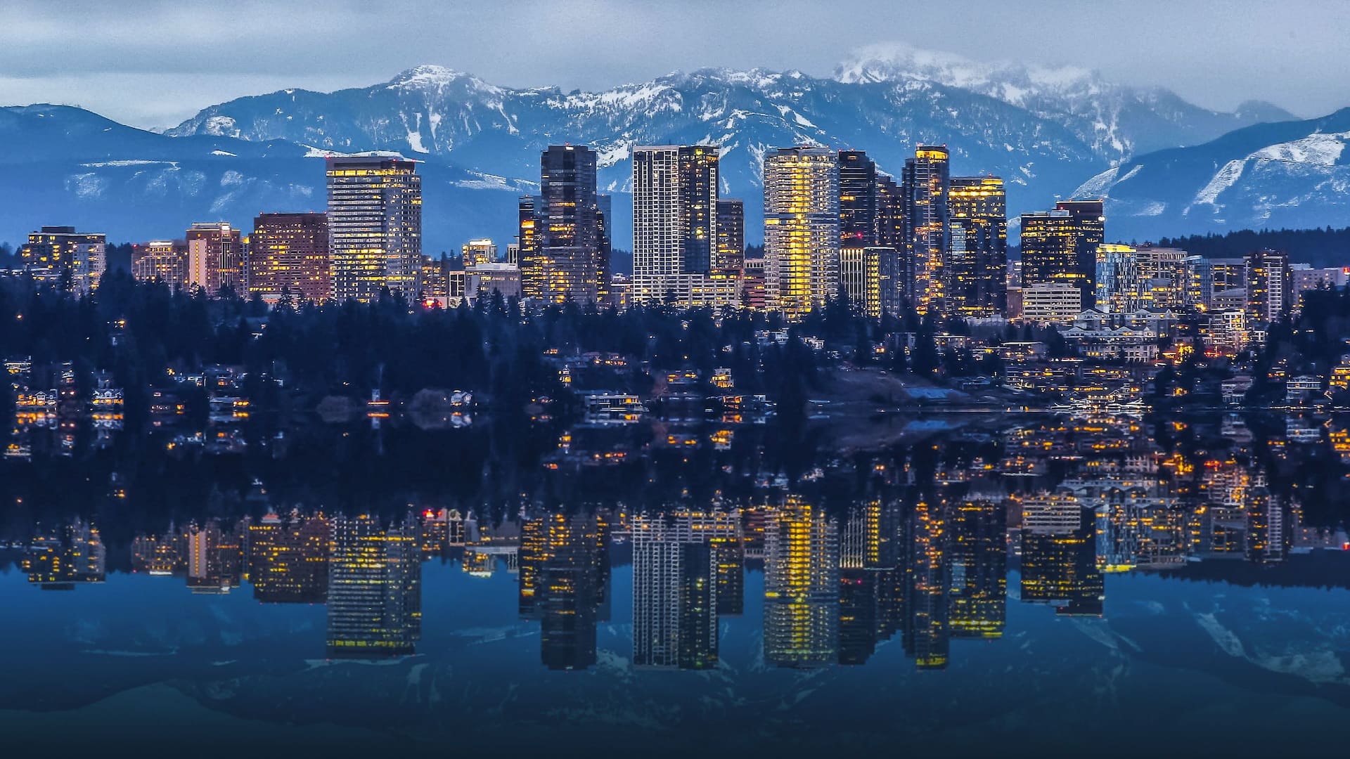 Hyatt Regency Bellevue on Seattle's Eastside Cityscape Mountain View