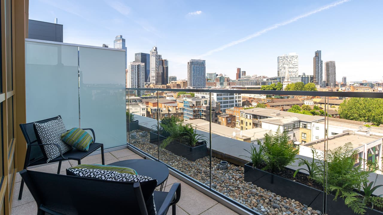 Hyatt Place London City East Room