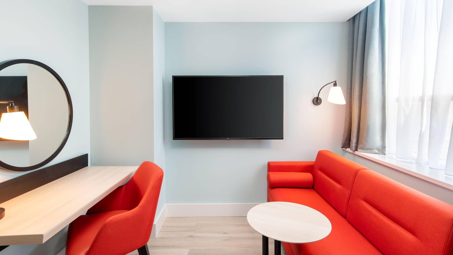 2 de 4 Hyatt Place London City East Guestroom KFTX Seating