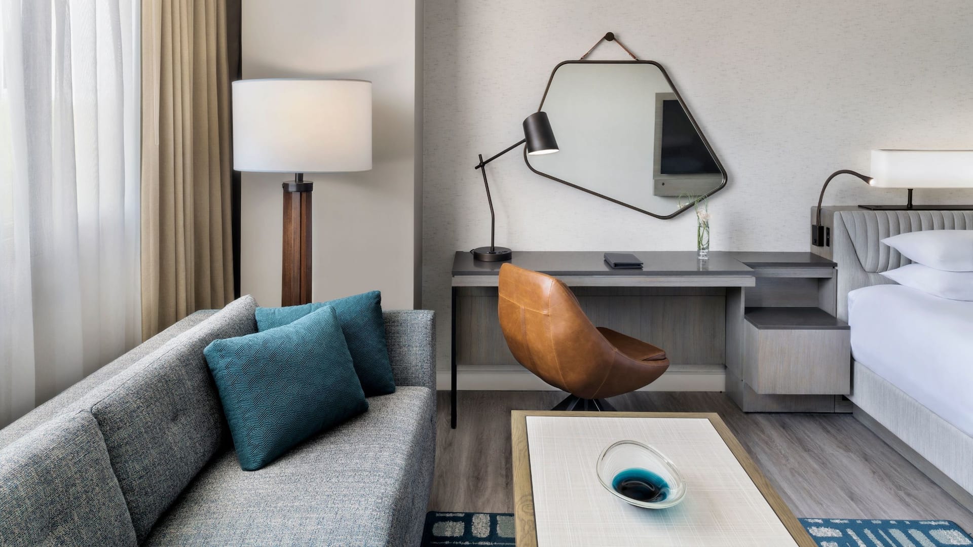 Hyatt Regency O'Hare Chicago Premier King Sofa